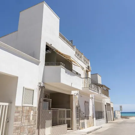 House By Thepuglia